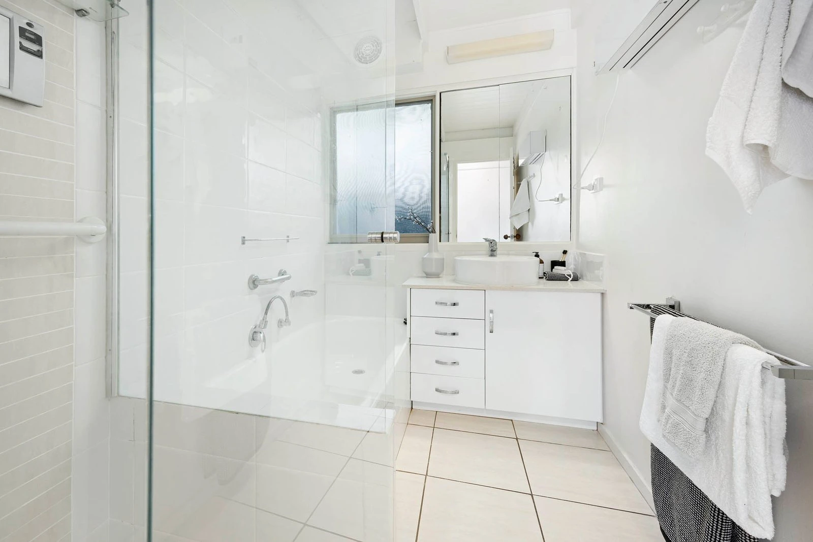 7 Gillards Road, Mount Eliza, 3930