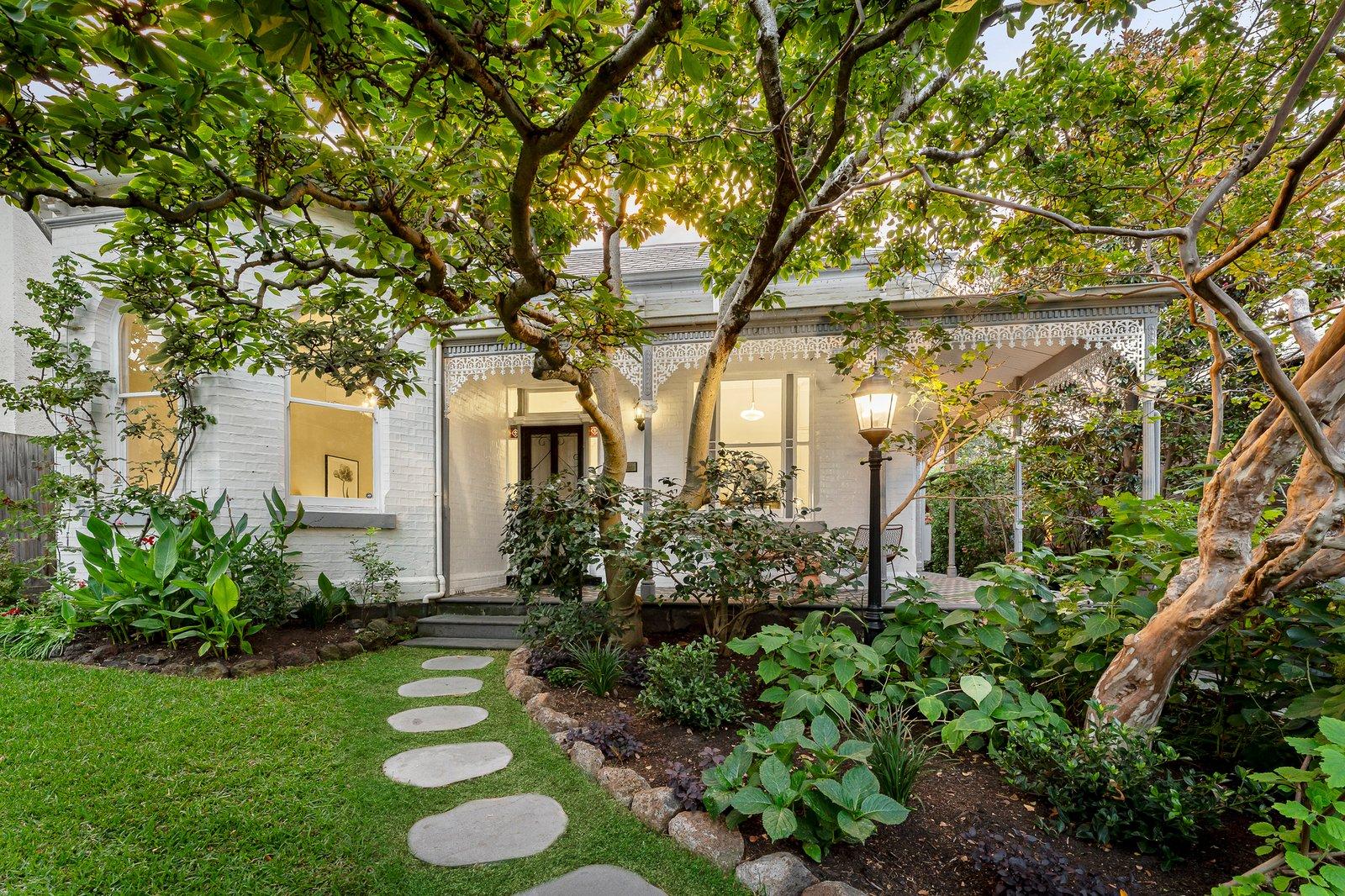 7 Hawksburn Road, South Yarra, 3141