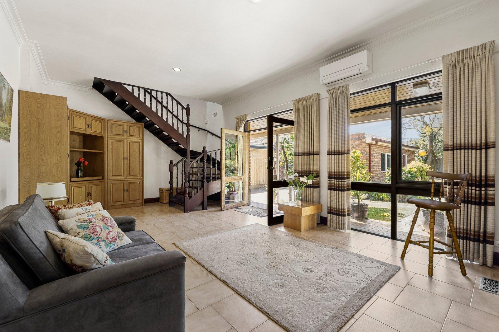 7 Walbundry Drive, Kew East, 3102