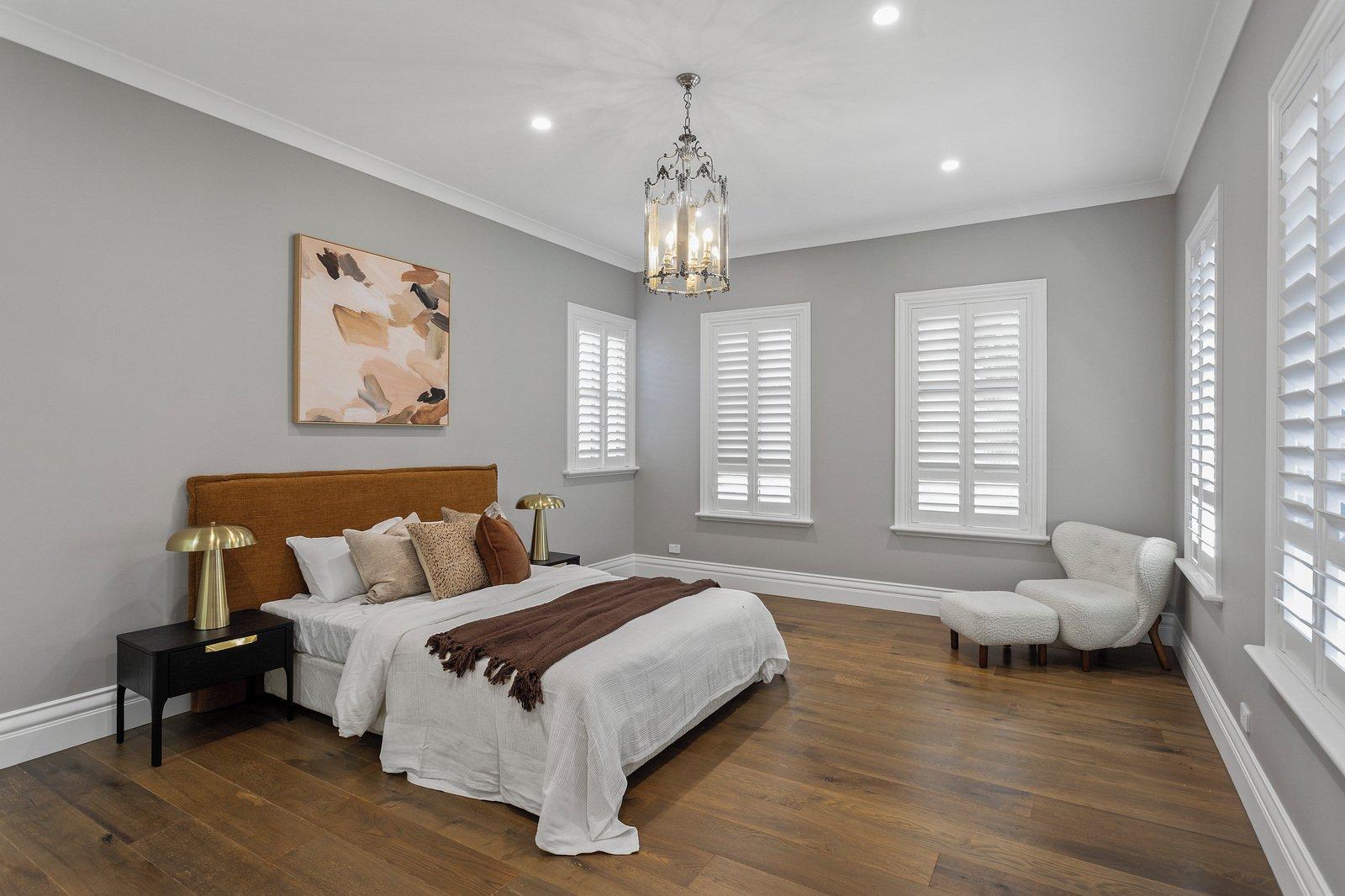 70 Middlesex Road, Surrey Hills, 3127
