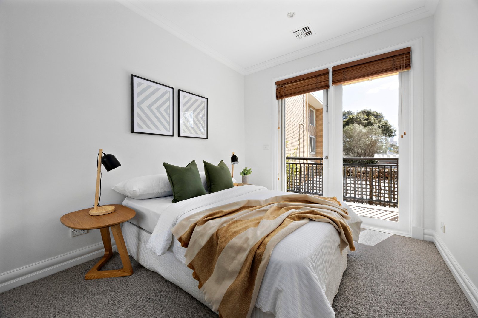 7/10 Lalbert Crescent, Prahran, 3181