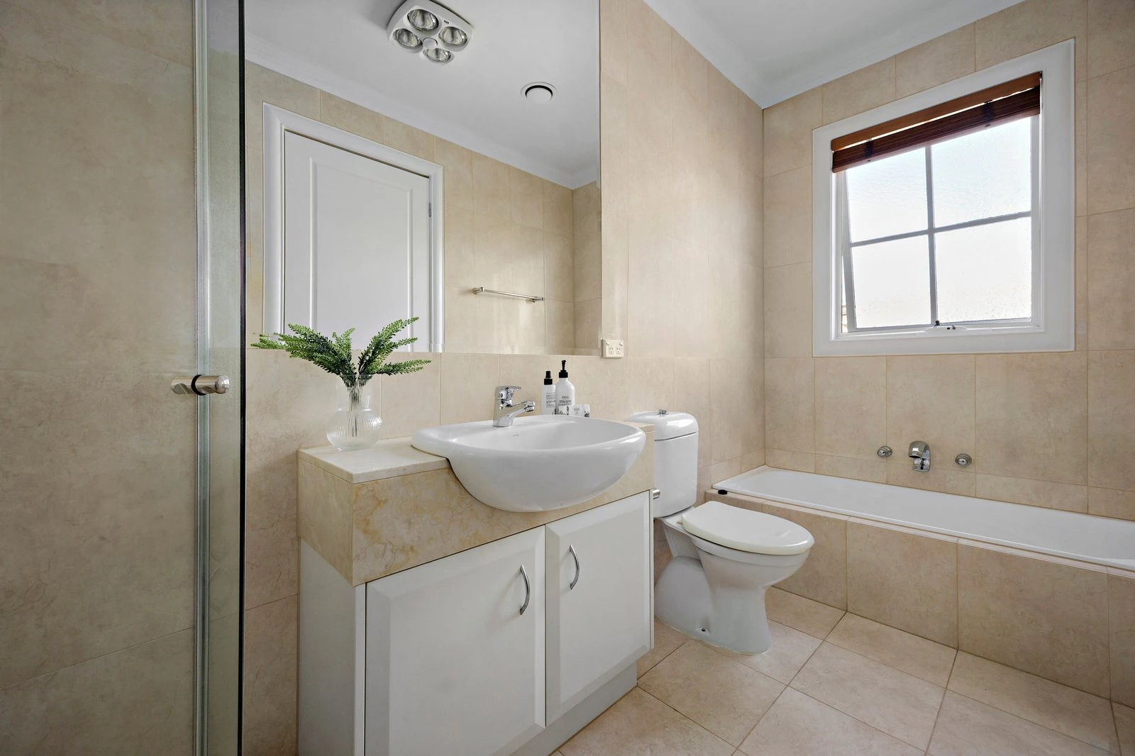 7/10 Lalbert Crescent, Prahran, 3181