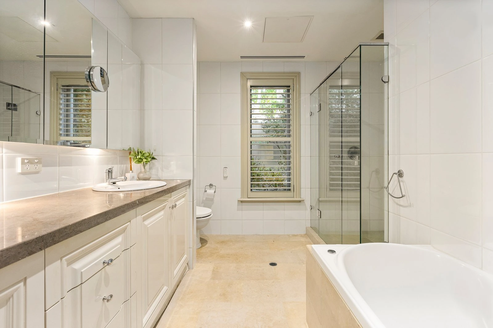 74 St Georges Road, Toorak, 3142