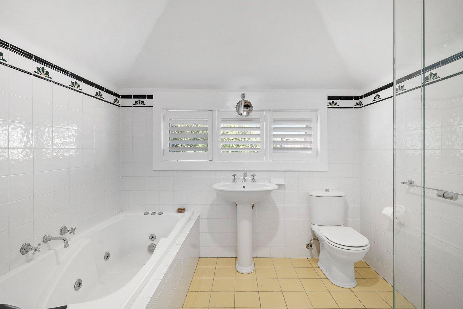 759-760 Esplanade, Mornington, 3931