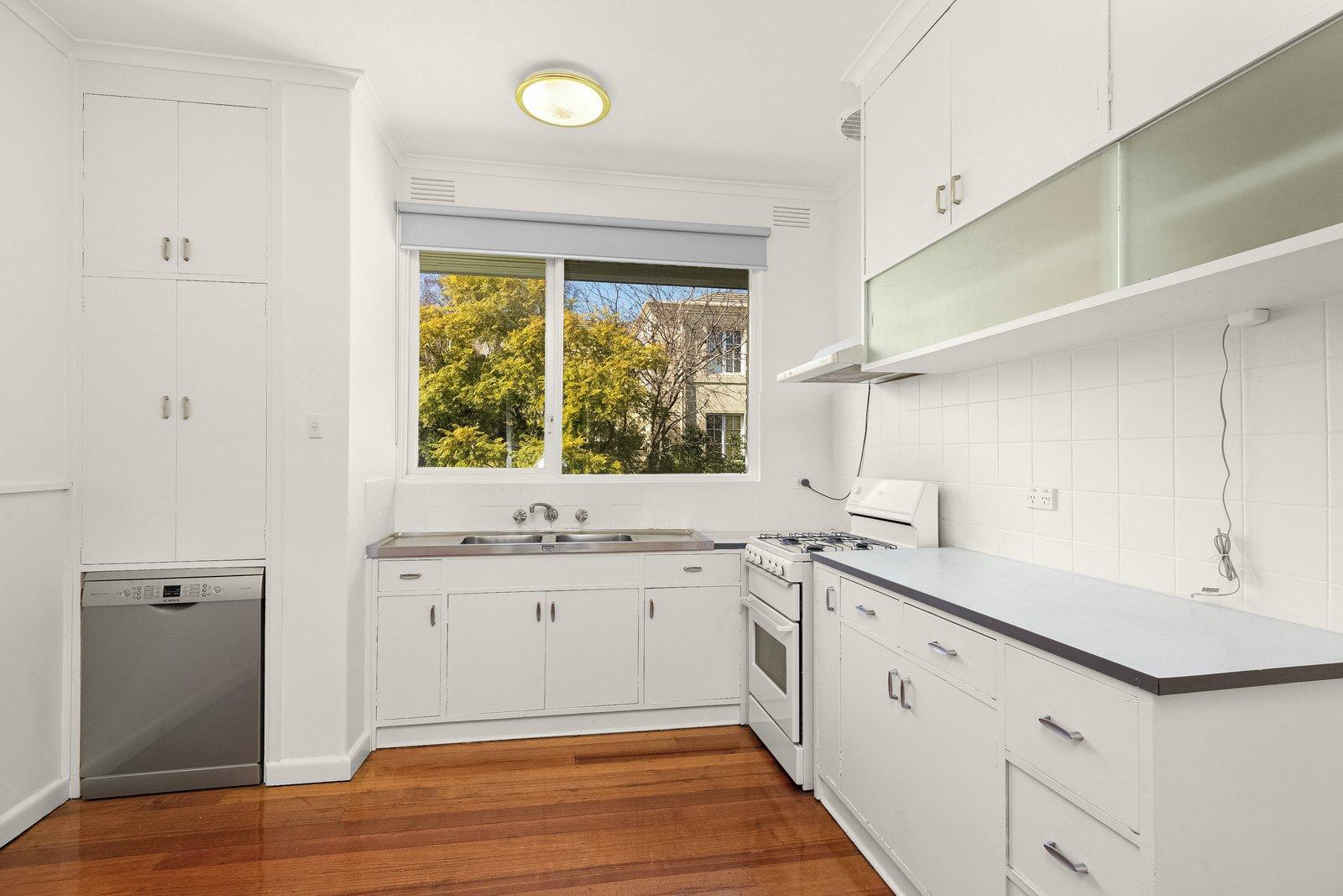 7/677 Toorak Road, Toorak, 3142