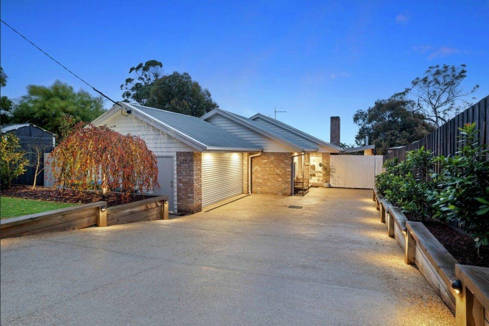 77 Quinns Parade, Mount Eliza, 3930