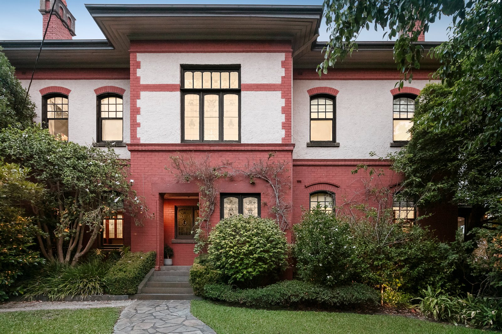 8-10 Howard Street, Kew, 3101