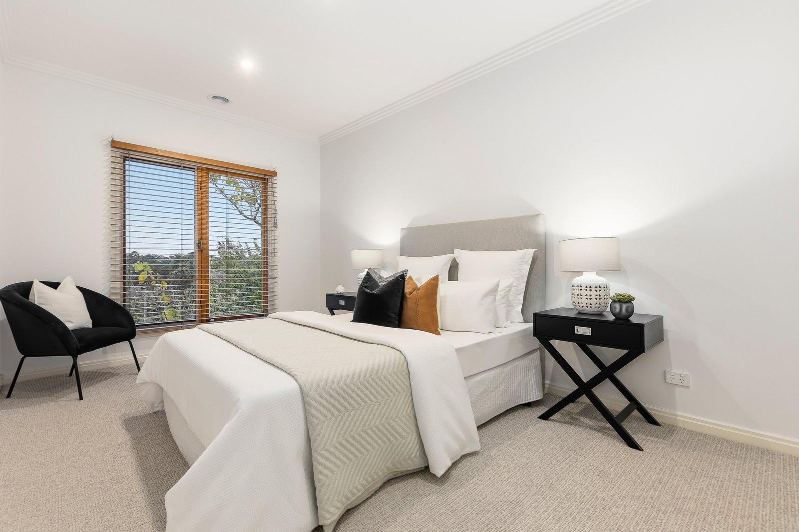 8 Avondale Grove, Mount Waverley, 3149