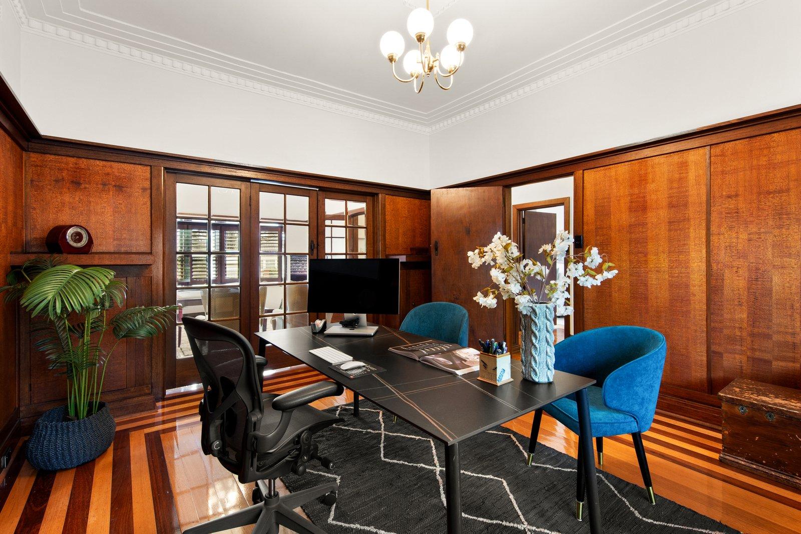 8 Cairnes Crescent, Malvern East, 3145