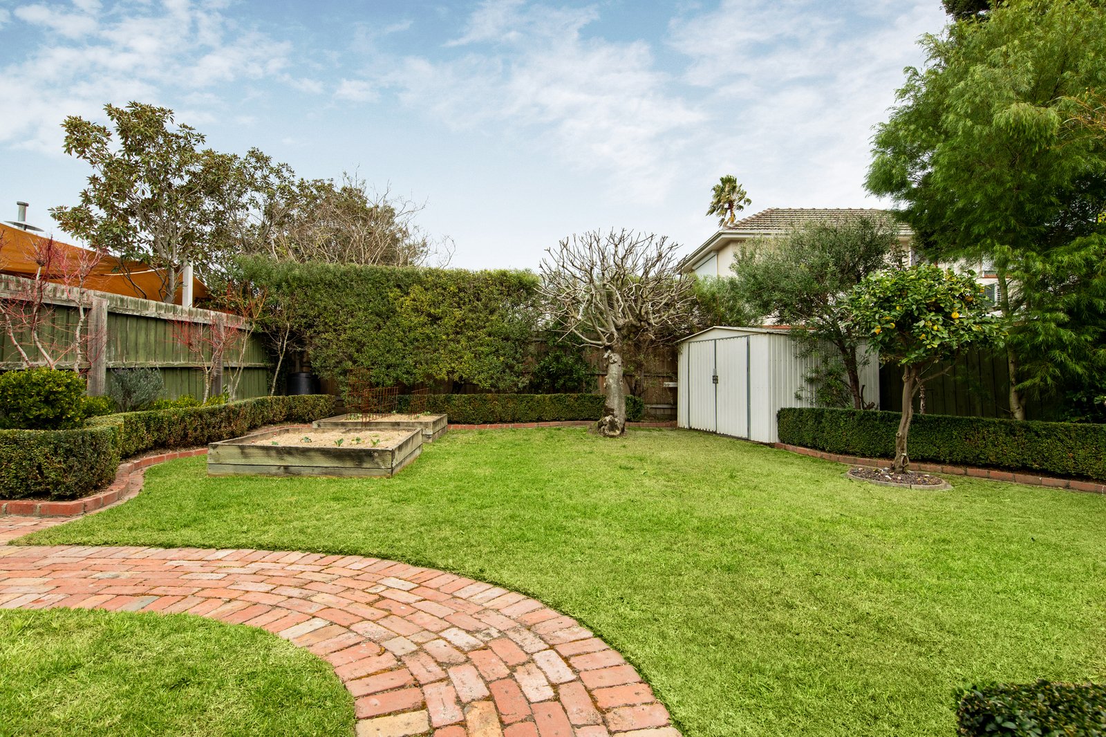 8 Cairnes Crescent, Malvern East, 3145