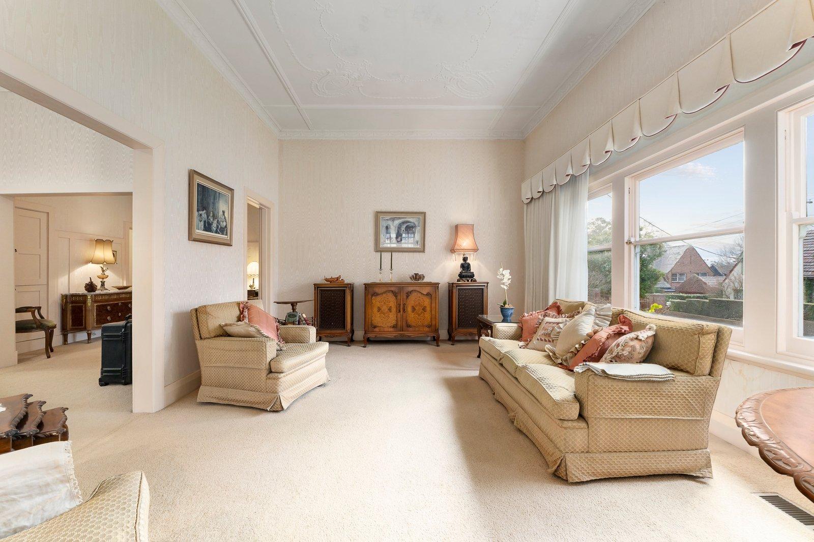 8 Chatfield Avenue, Deepdene, 3103