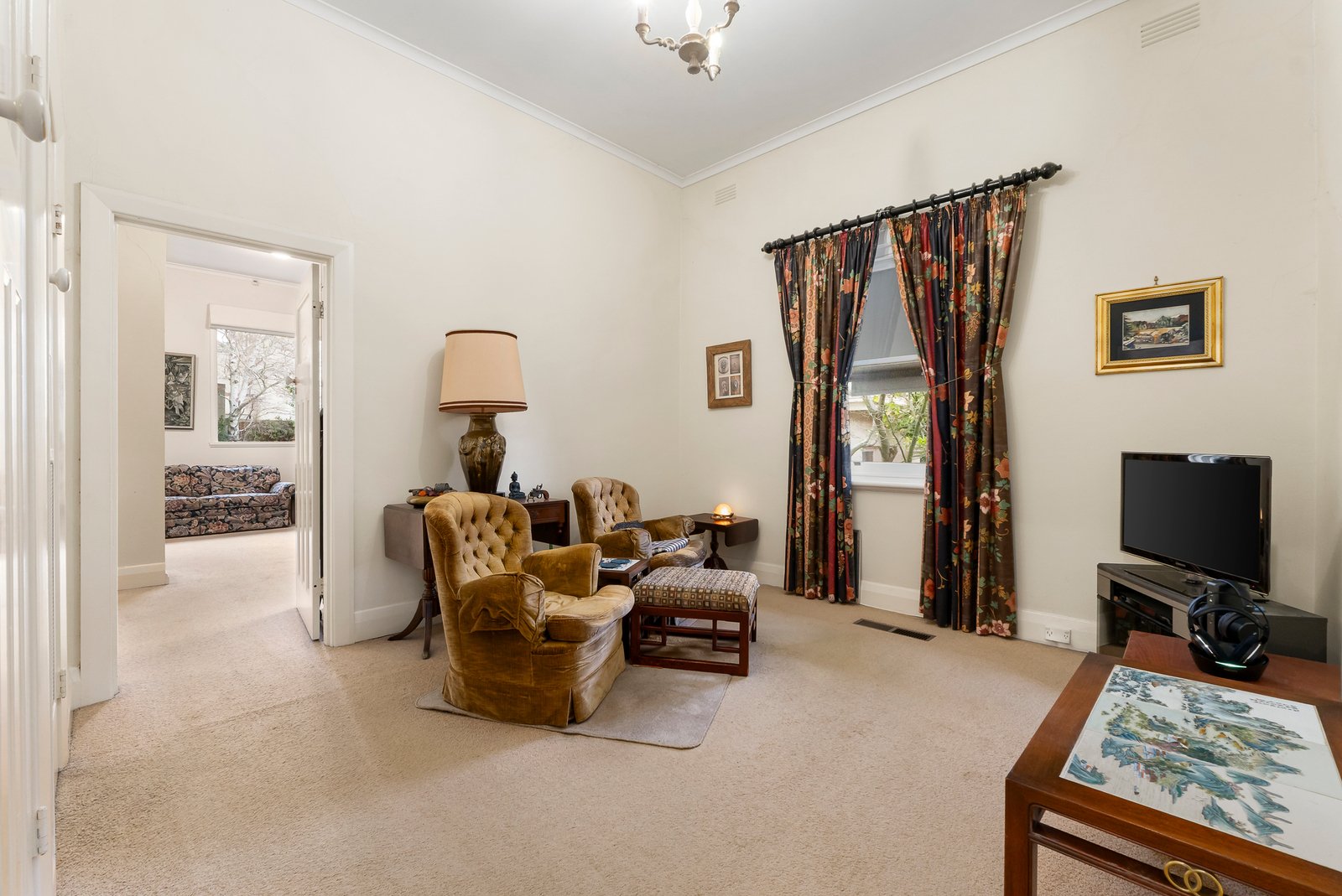 8 Chatfield Avenue, Deepdene, 3103