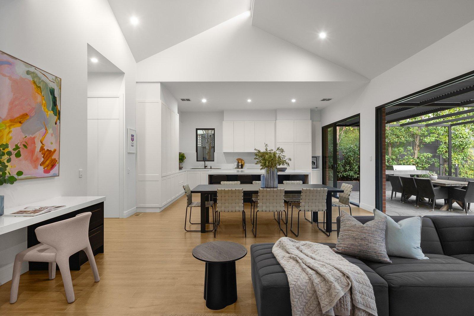 8 Irymple Avenue, Glen Iris, 3146