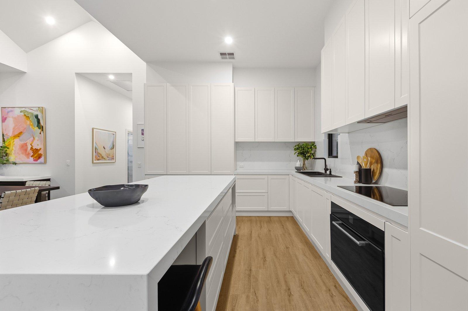 8 Irymple Avenue, Glen Iris, 3146