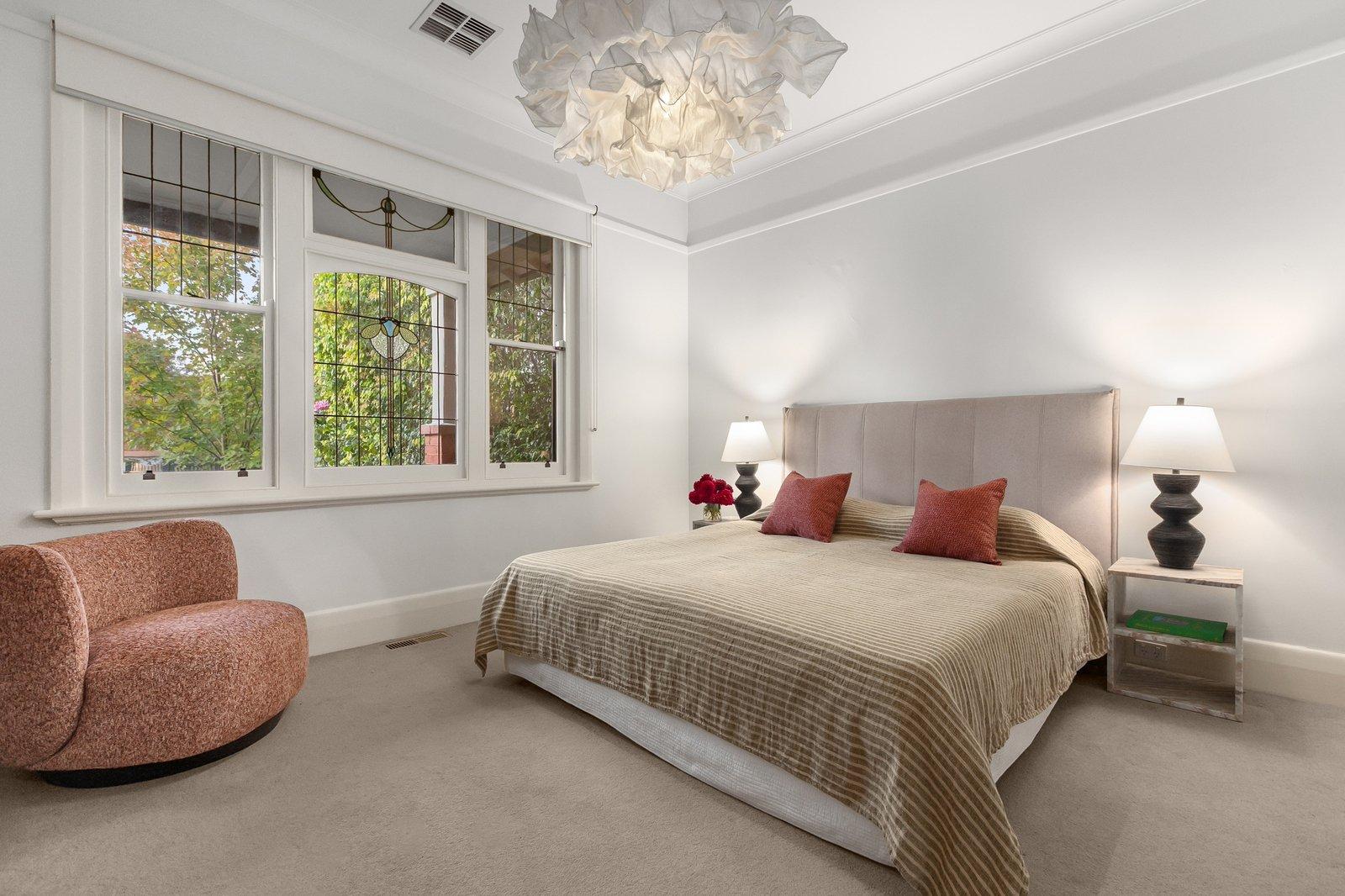 8 Irymple Avenue, Glen Iris, 3146