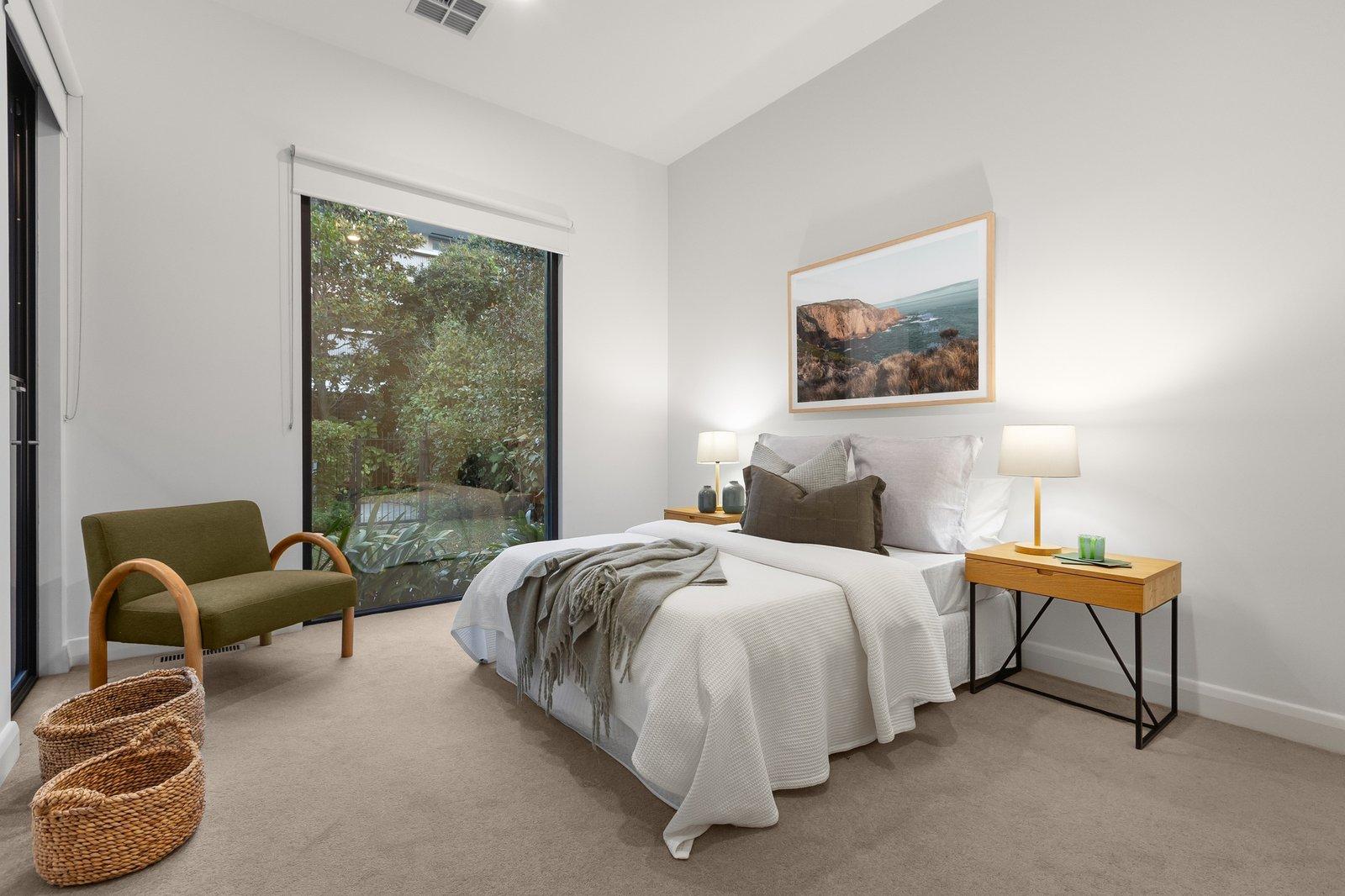 8 Irymple Avenue, Glen Iris, 3146