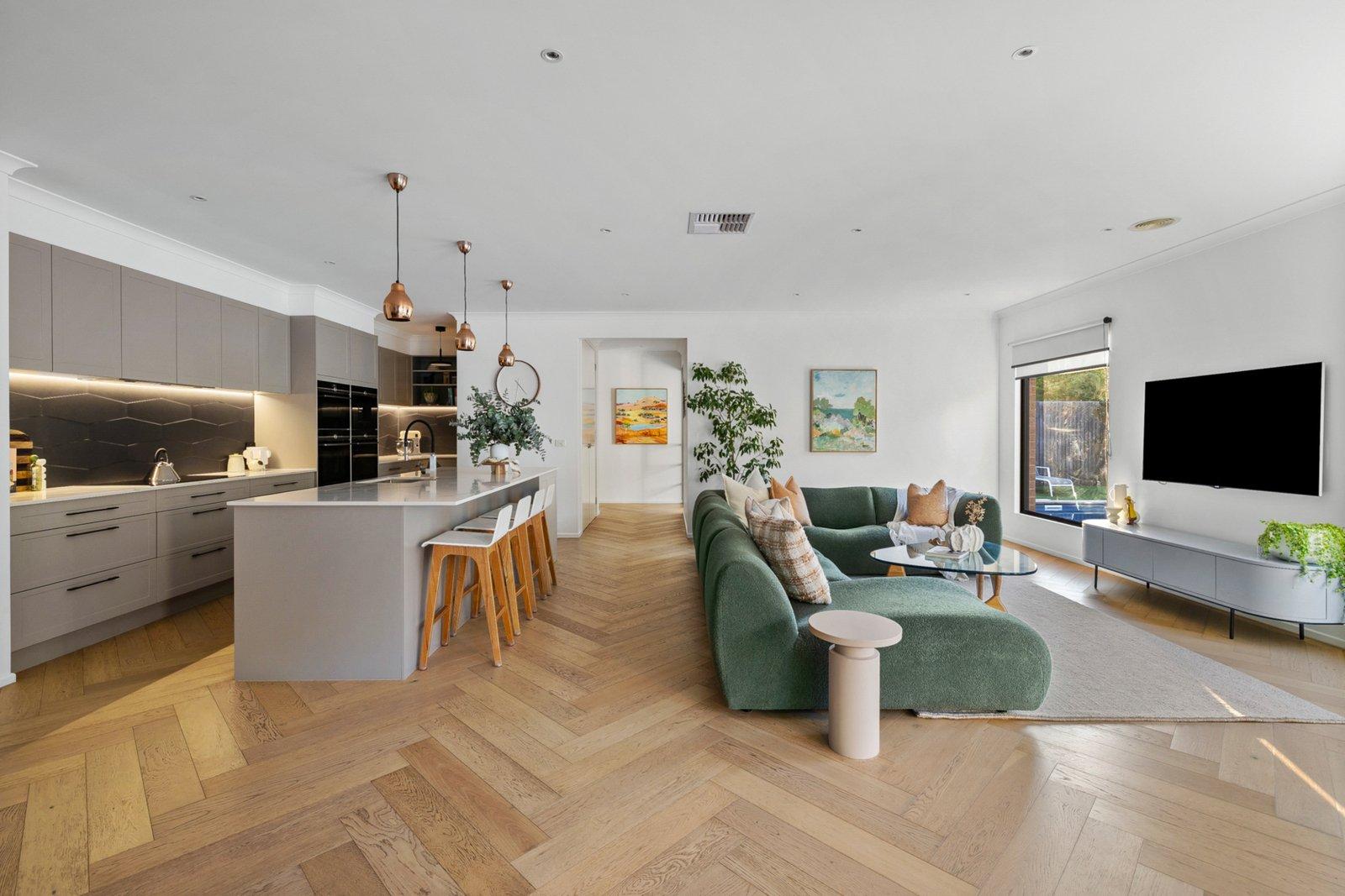 8 Lucas Place, Mornington, 3931