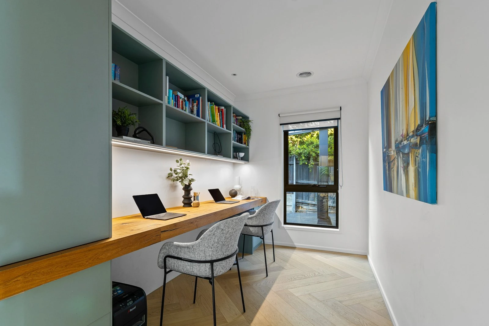 8 Lucas Place, Mornington, 3931