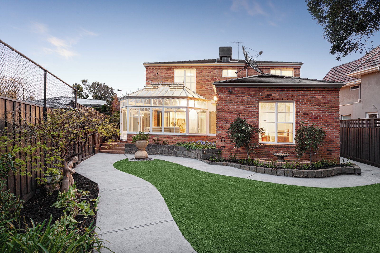 8 Ruhbank Avenue, Balwyn, 3103