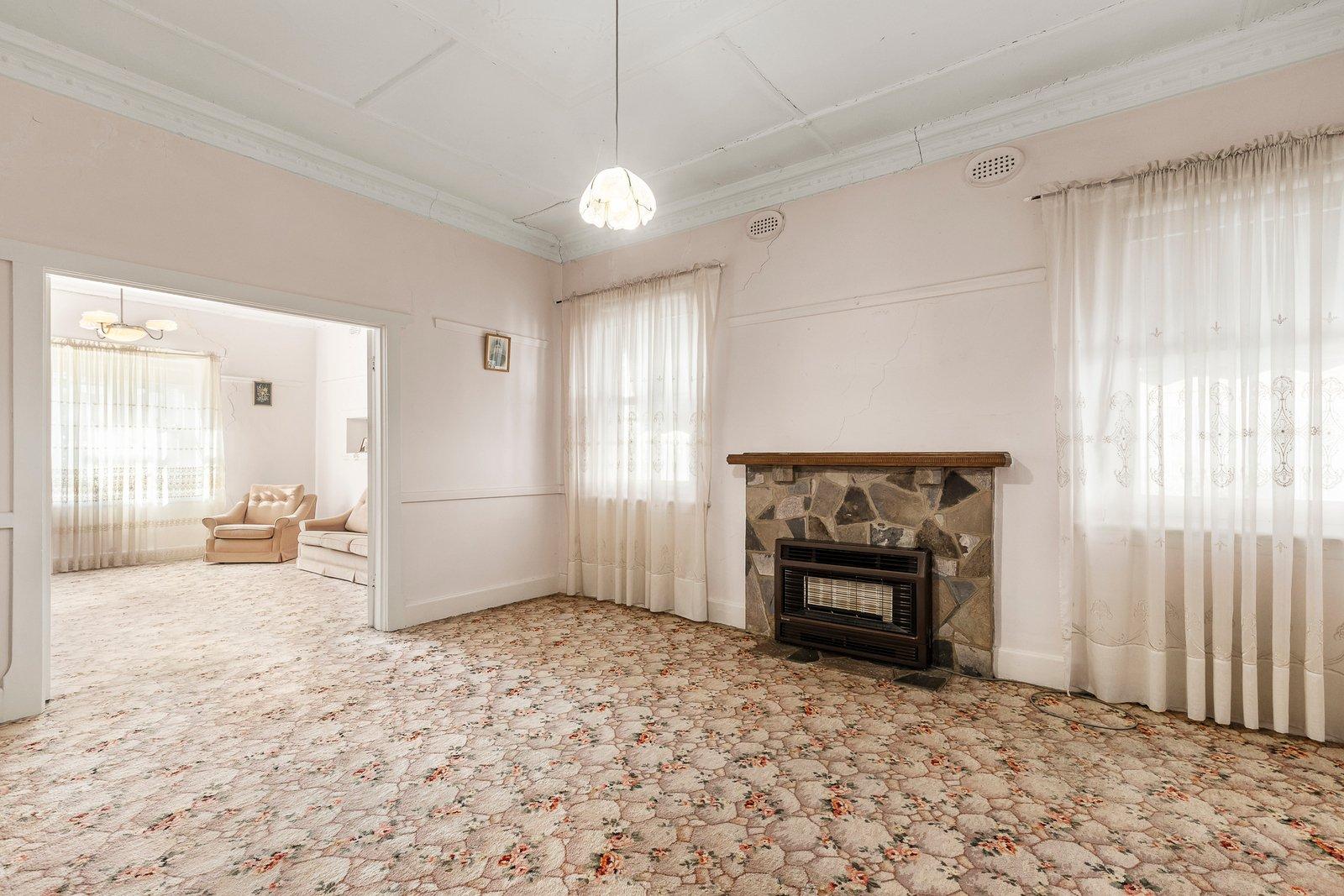 8 Station Avenue, Glen Iris, 3146