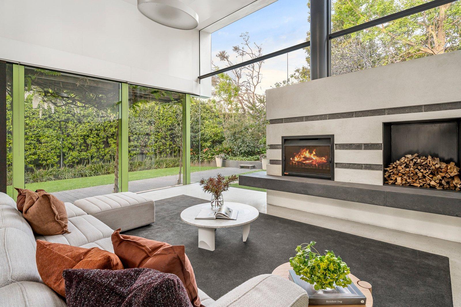 8 Vista Grove, Toorak, 3142