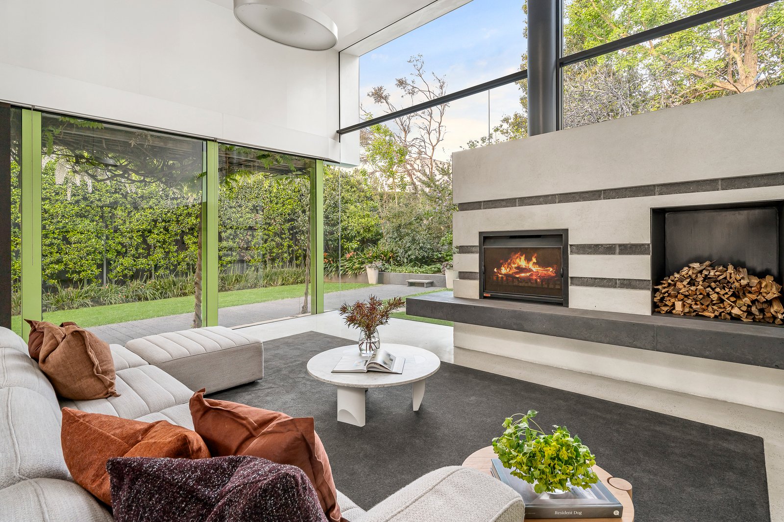 8 Vista Grove, Toorak, 3142