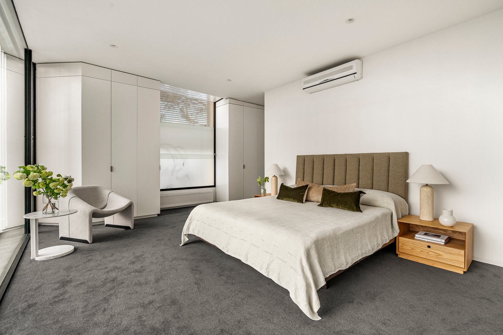 8 Vista Grove, Toorak, 3142