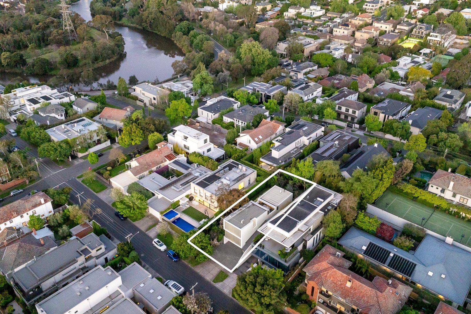 8 Vista Grove, Toorak, 3142