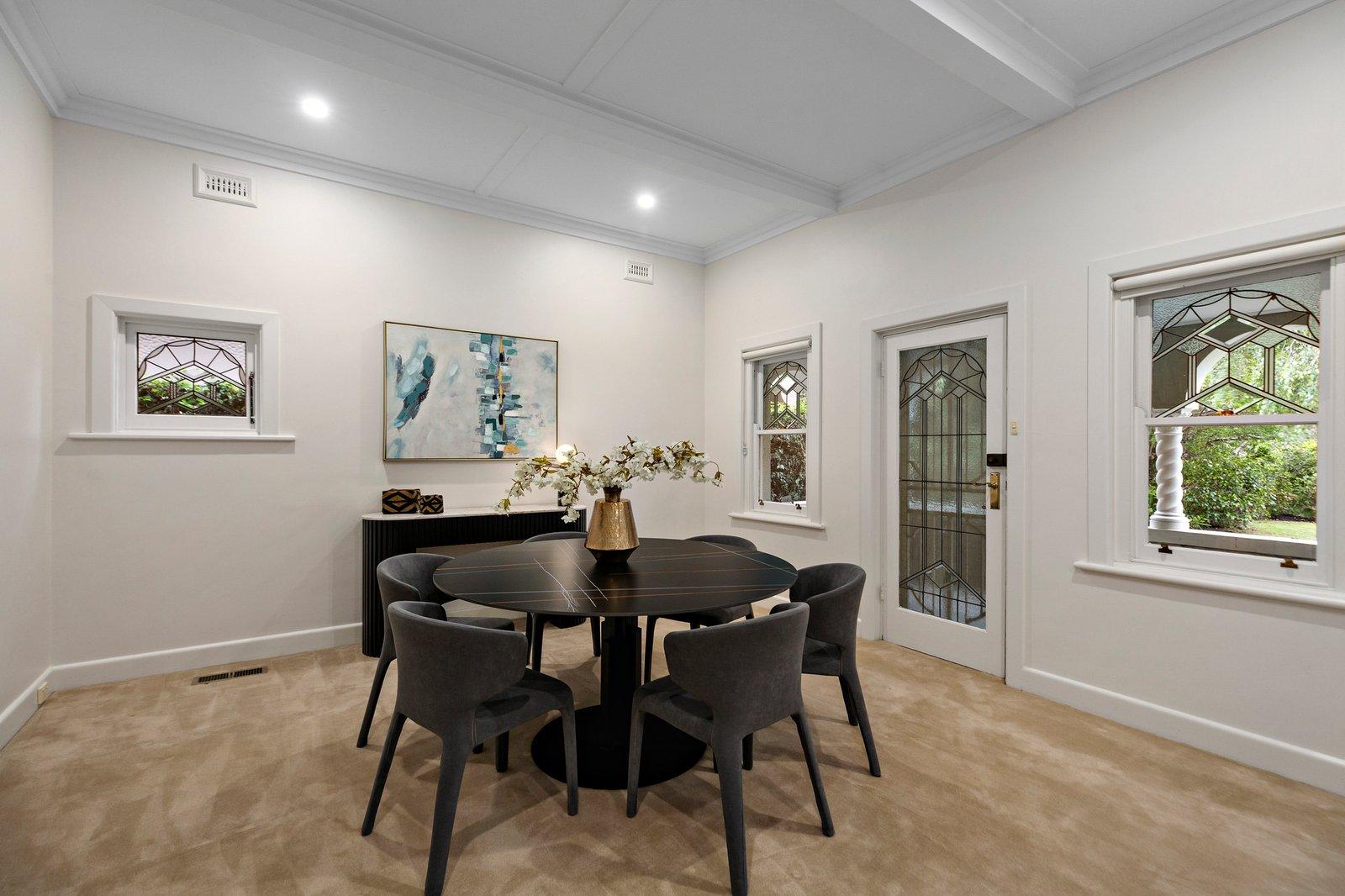 8 Wilton Vale Crescent, Malvern East, 3145