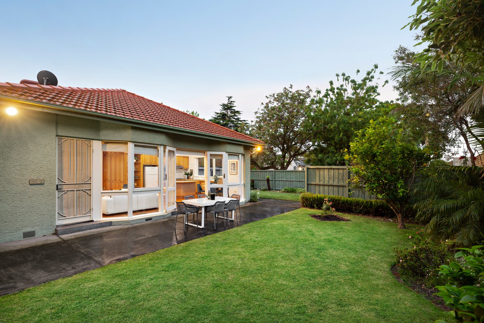 8 Wilton Vale Crescent, Malvern East, 3145