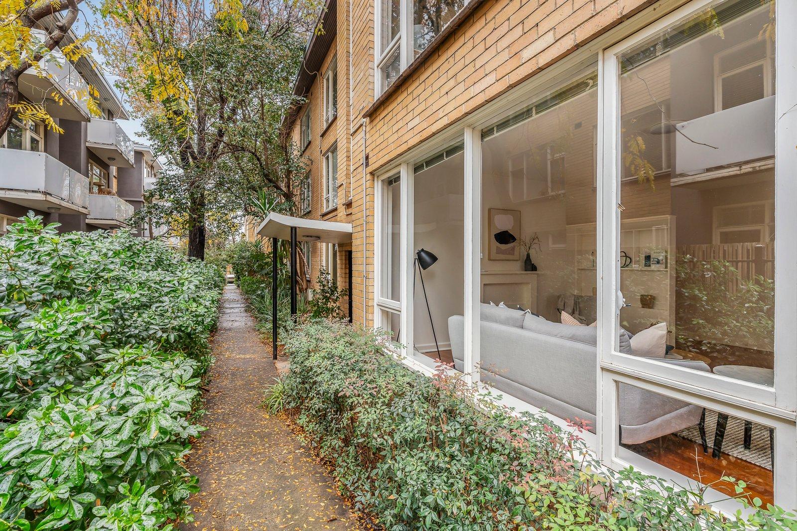 8/12 Williams Road, Prahran, 3181