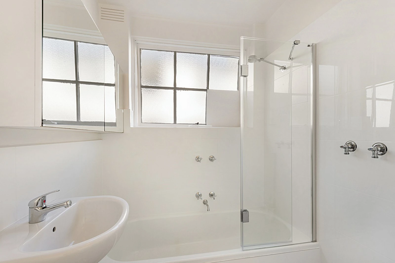 8/12a A'Beckett Street, Prahran, 3181