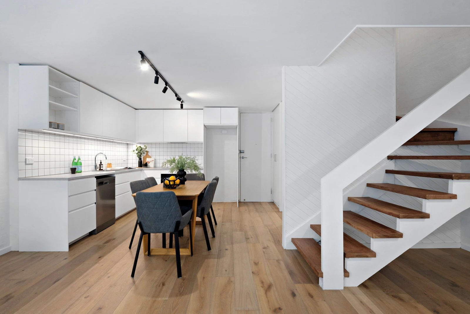 83A Park Street, South Melbourne, 3205