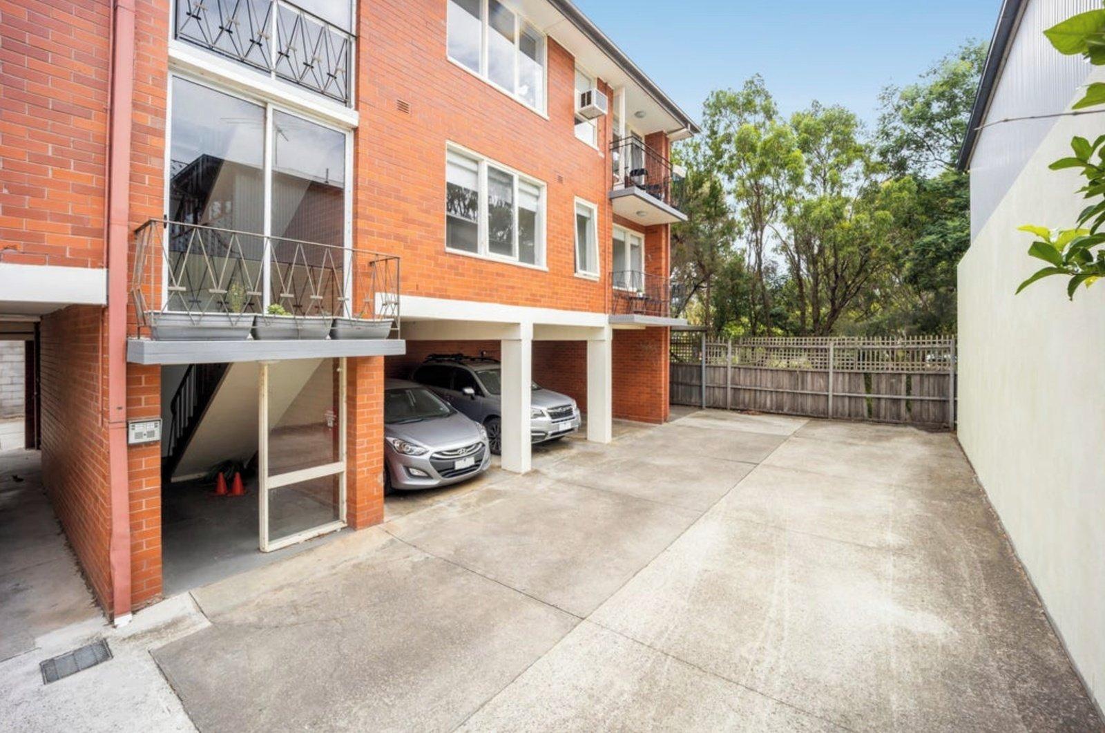 8/48 Spray Street, Elwood, 3184