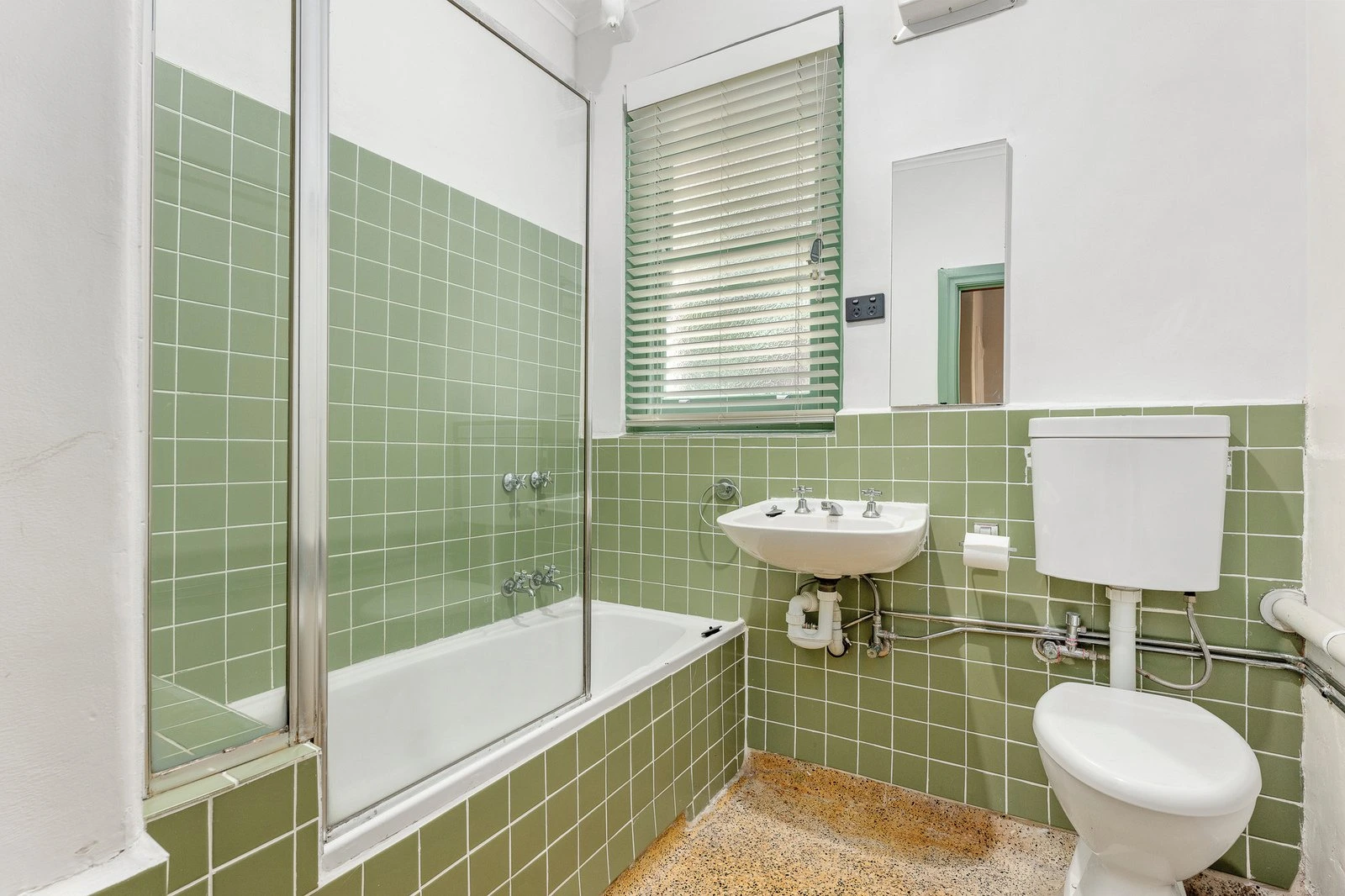 8/49 Acland Street, St Kilda, 3182