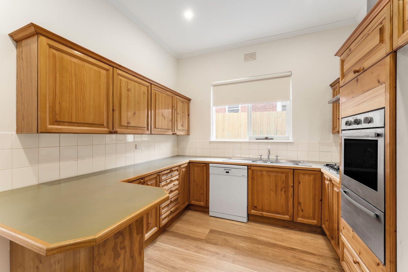 876 Burke Road, Canterbury, 3126