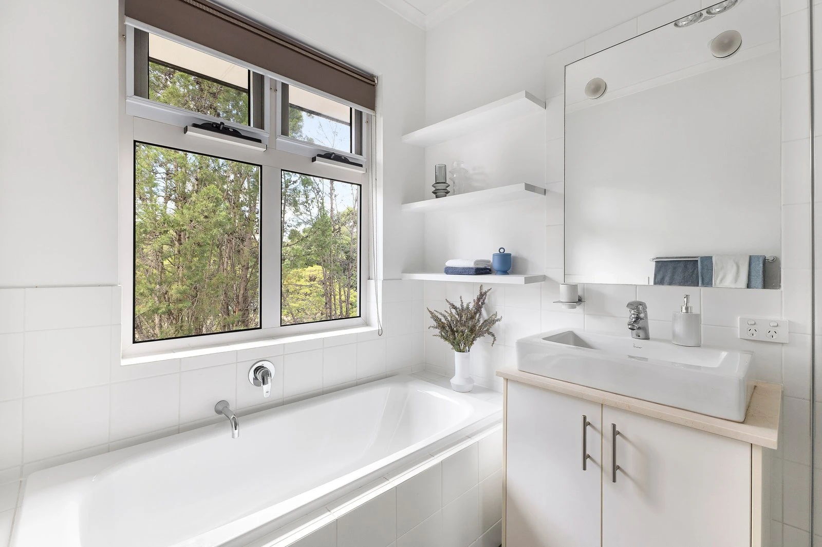8/903 Riversdale Road, Camberwell, 3124