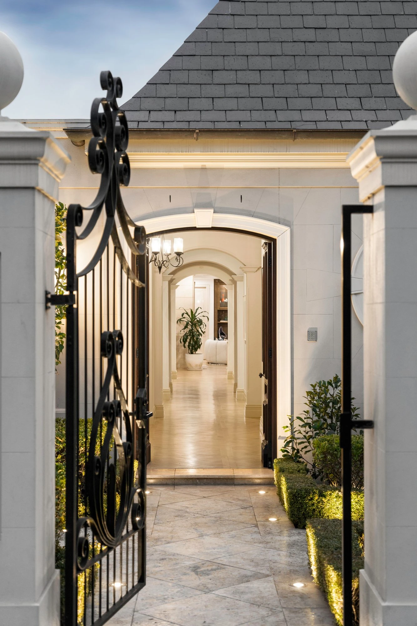 8A Ottawa Road, Toorak, 3142