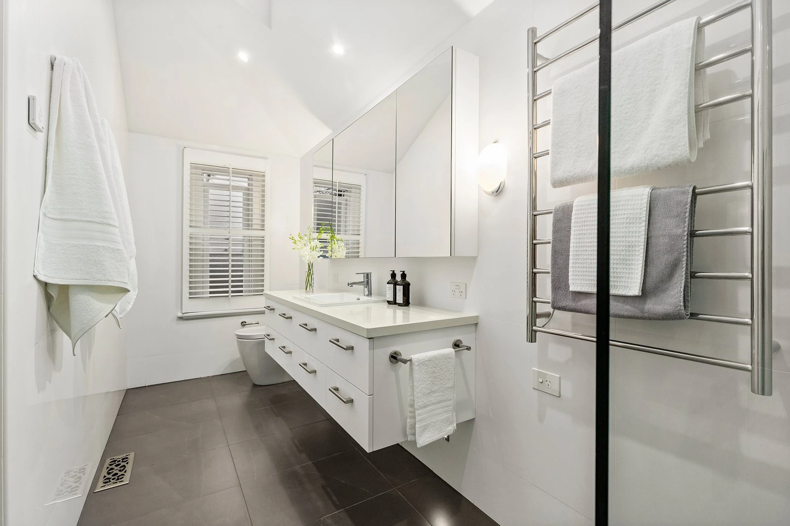 9 Doonkuna Avenue, Camberwell, 3124