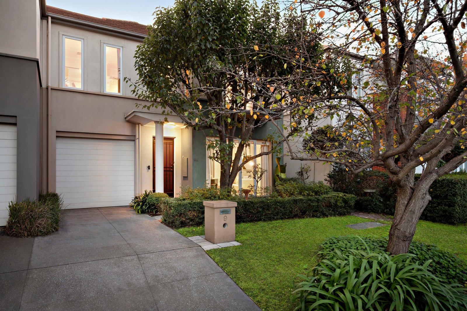 9 Hobsons Bay Parade, Port Melbourne, 3207