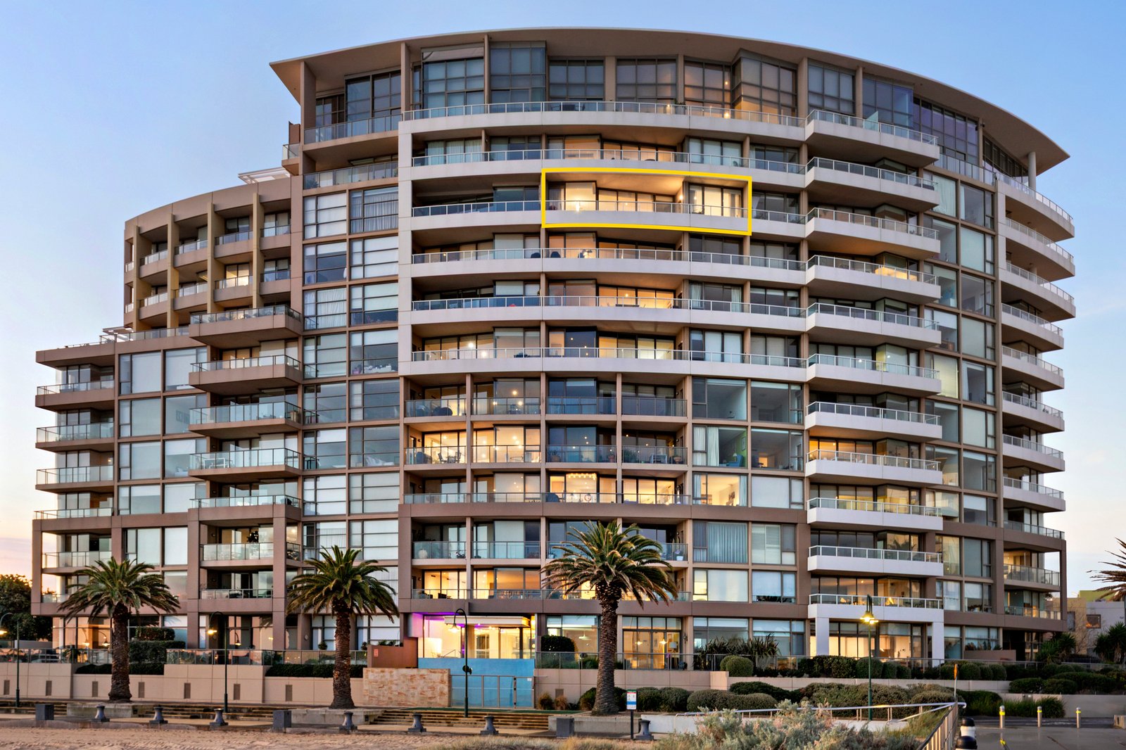 903/147 Beach Street, Port Melbourne, 3207
