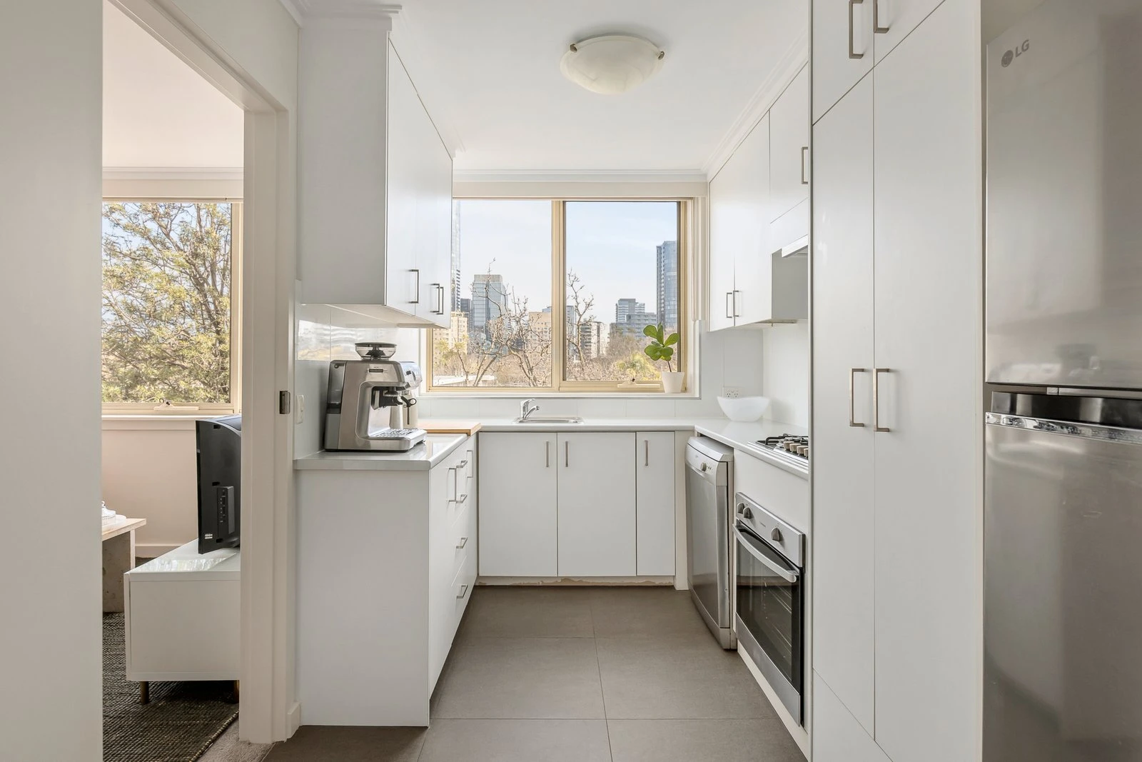 9/16 Kensington Road, South Yarra, 3141