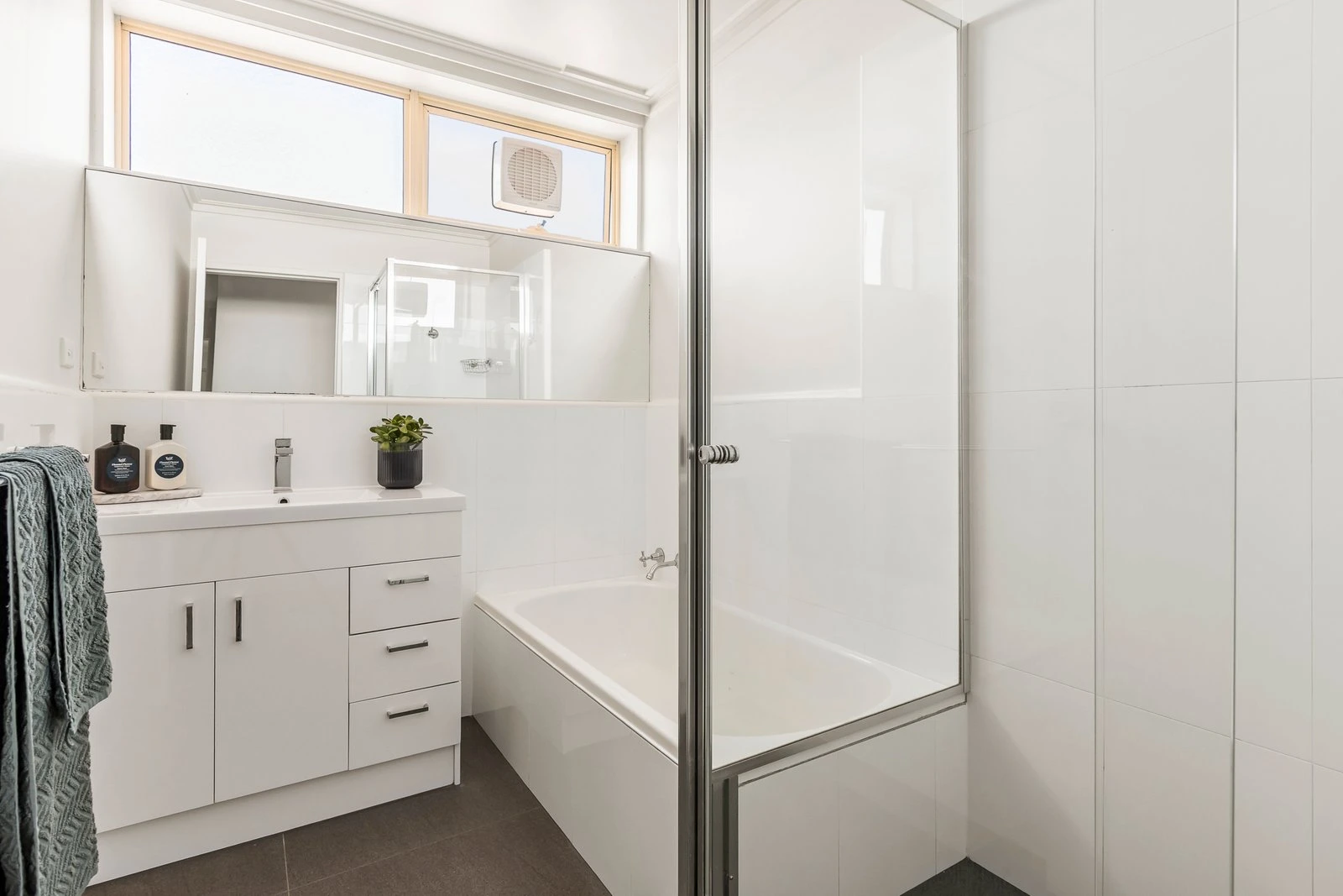 9/16 Kensington Road, South Yarra, 3141