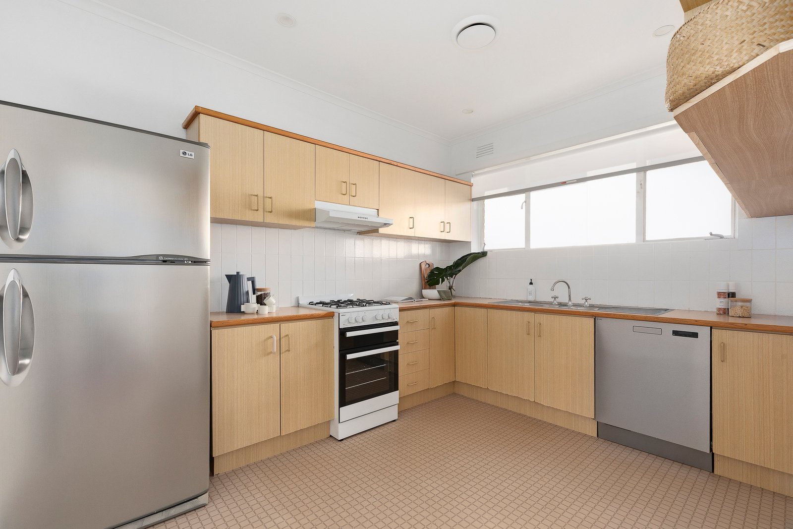 9/27 Wallace Avenue, Toorak, 3142