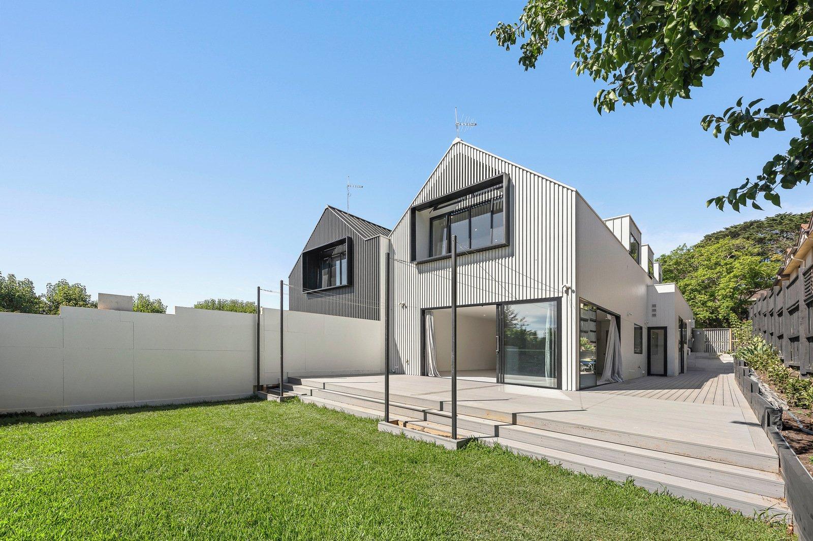 9A Benwerrin Road, Surrey Hills, 3127