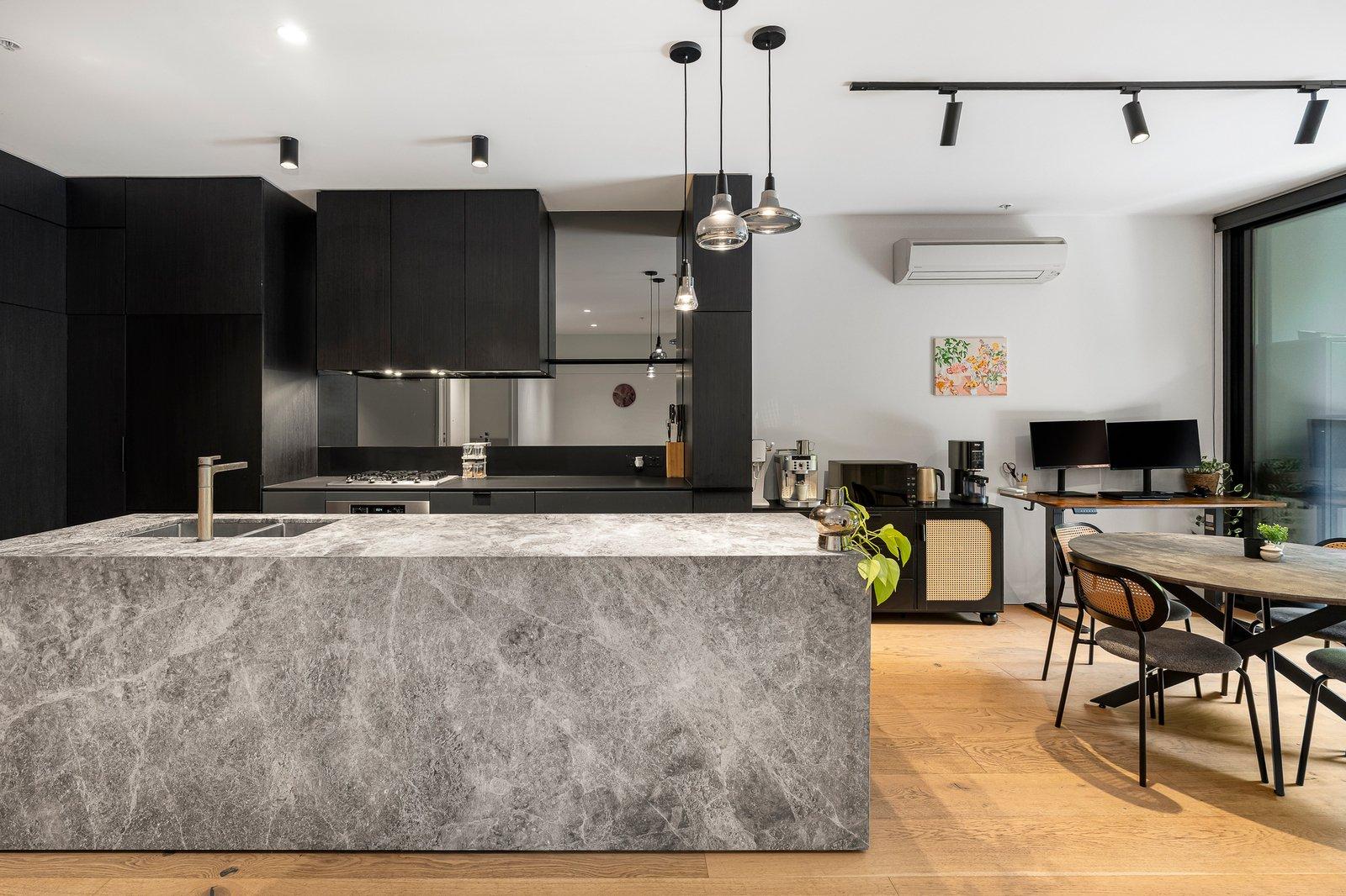 g09/1045 Burke Road, Hawthorn East, 3123