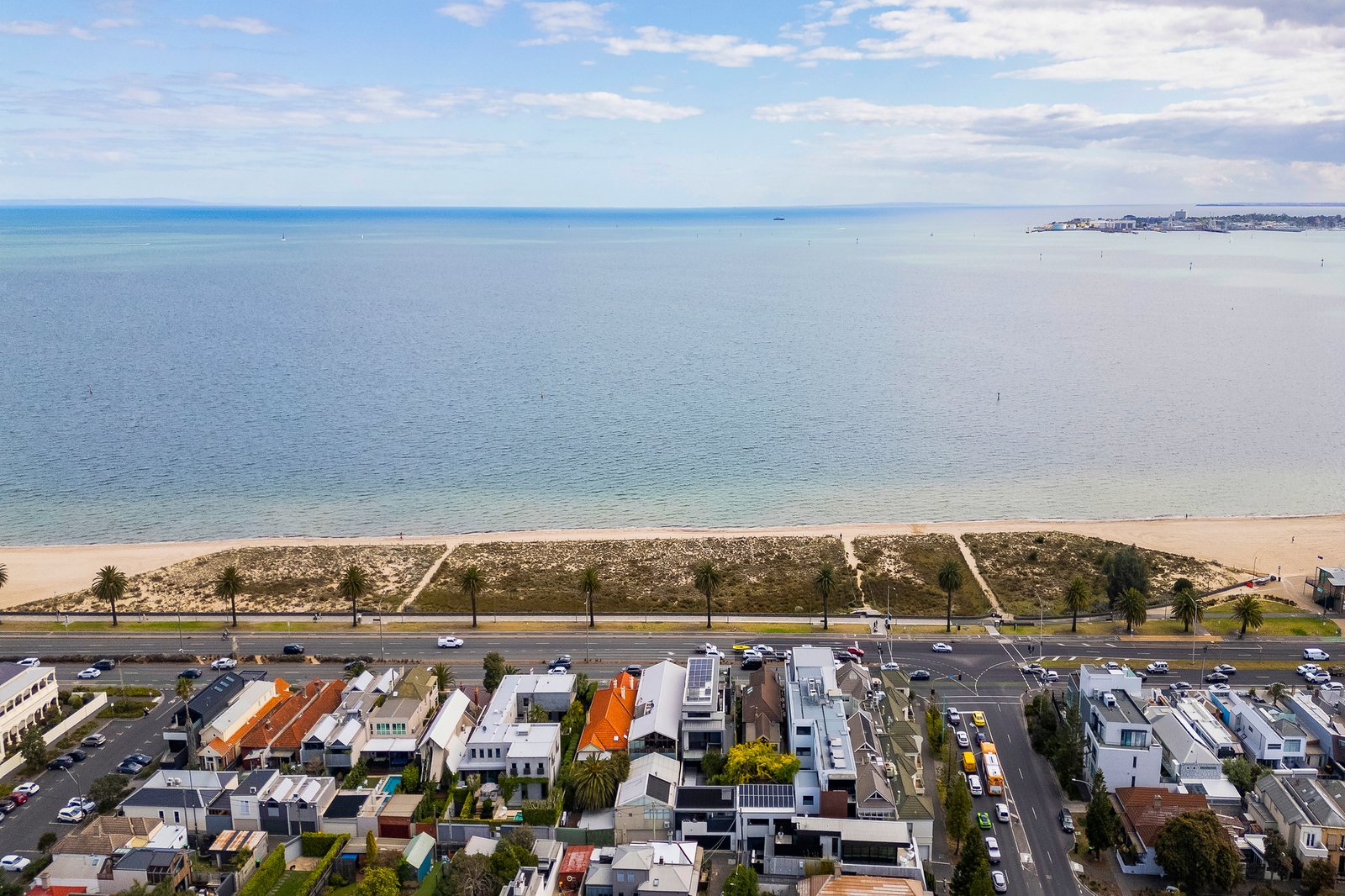 Residence 1/32 Beaconsfield Parade, Albert Park, 3206