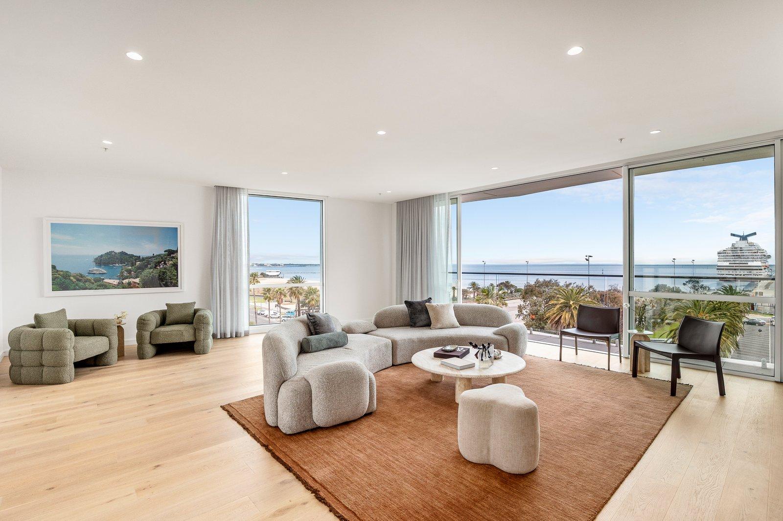 The Penthouse/103 Beach Street, Port Melbourne, 3207