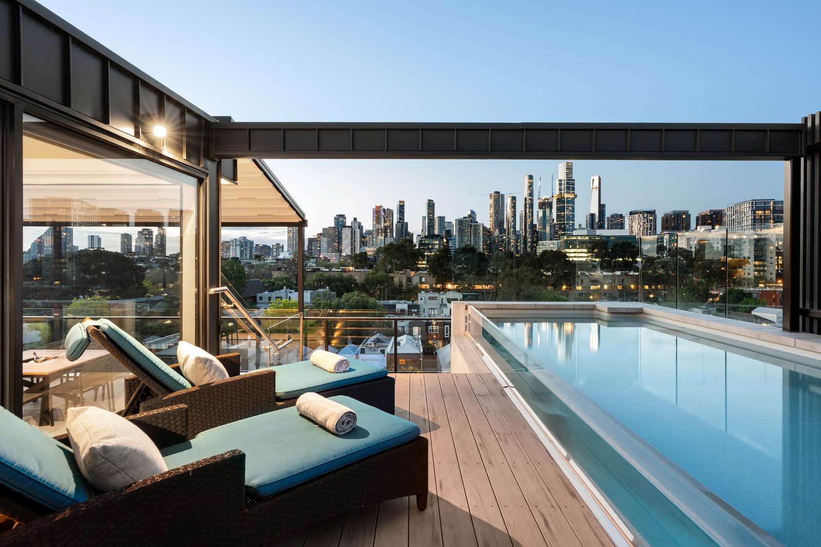 The Penthouse/81 Palmerston Crescent, South Melbourne, 3205