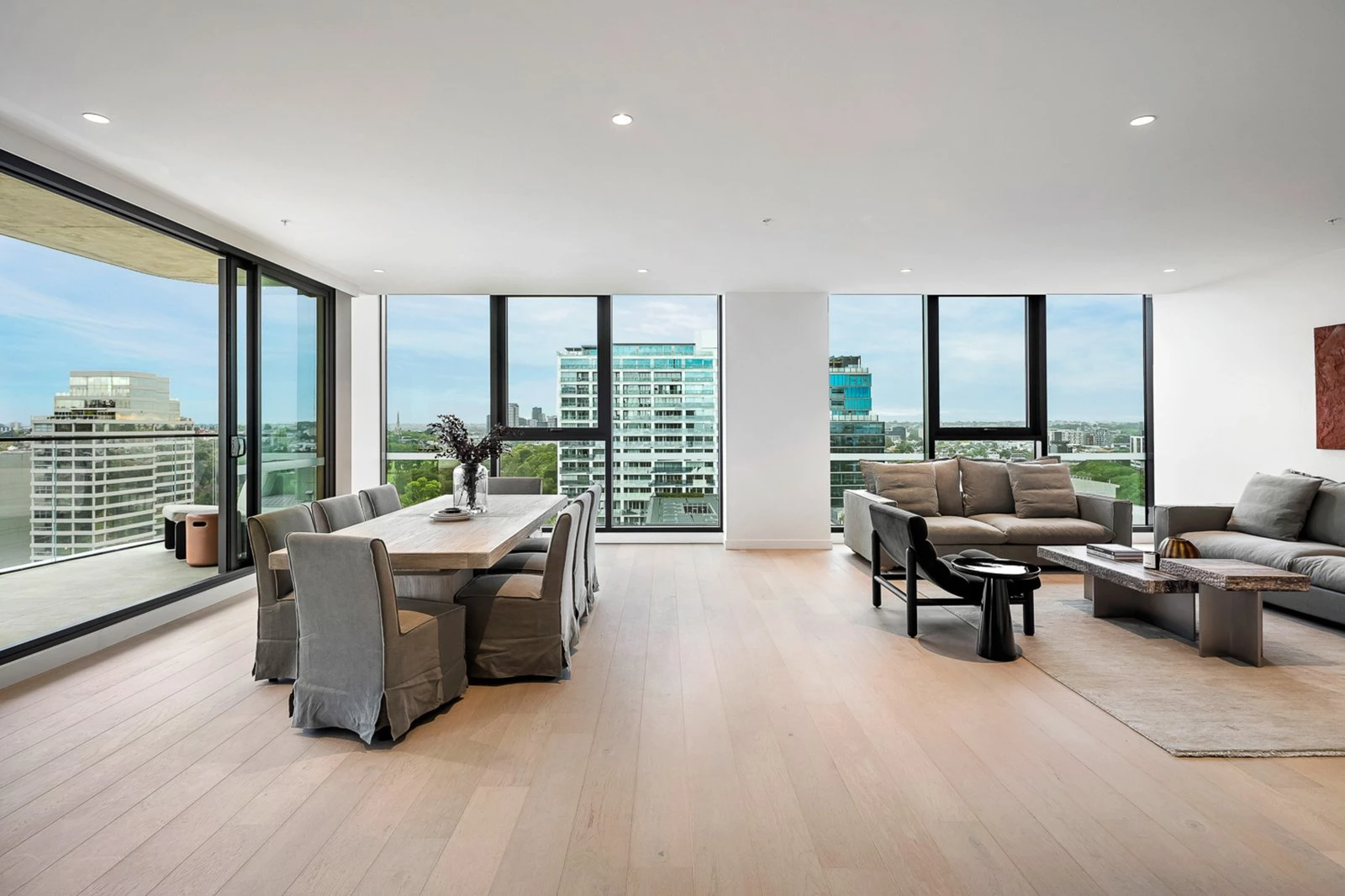 The Residence, 8 Louise Street, Melbourne, 3004
